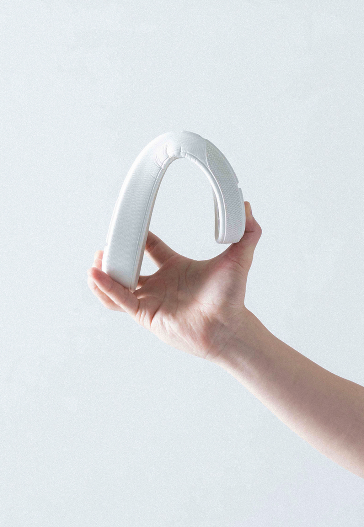 軽さと​滑りにくさを実現した​ソール